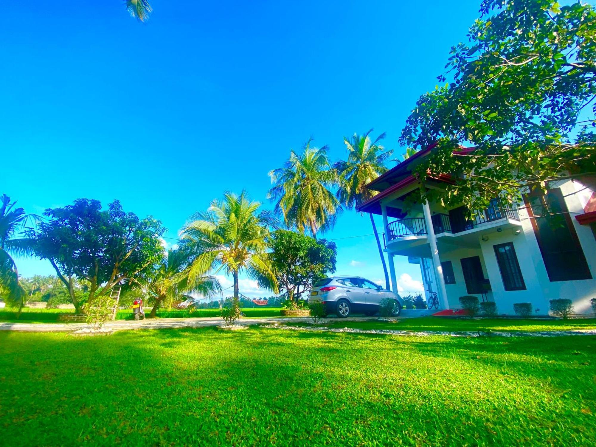 Aroma Villa Homestay Polonnâruvâ Extérieur photo