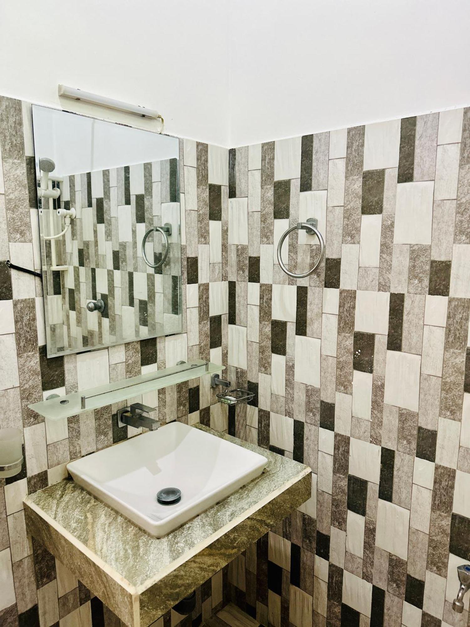 Aroma Villa Homestay Polonnâruvâ Extérieur photo