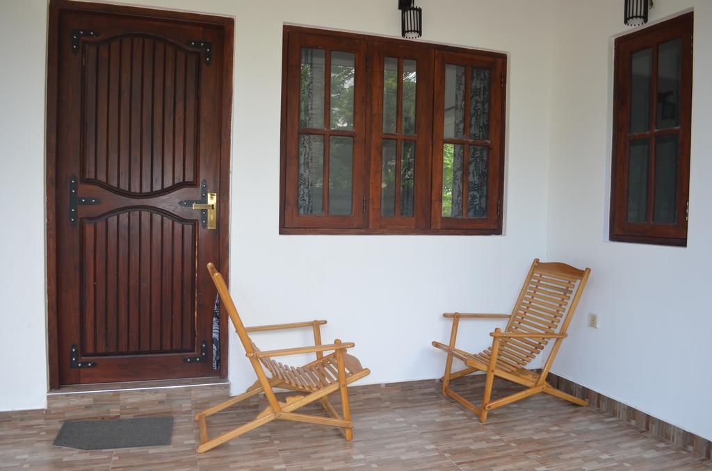 Aroma Villa Homestay Polonnâruvâ Extérieur photo