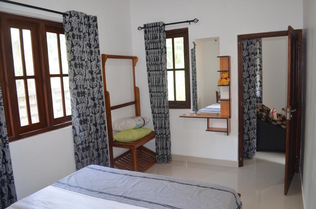 Aroma Villa Homestay Polonnâruvâ Extérieur photo